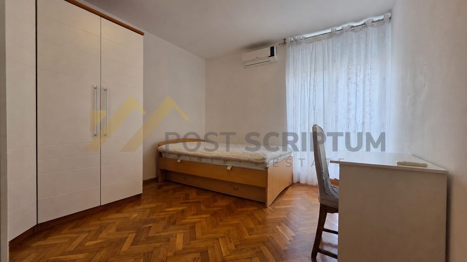 SPLIT 3&comma; KOMFORAN TROSOBAN S NAMJE&Scaron;TAJEM U CIJENI
