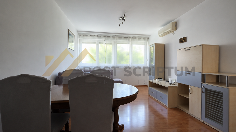 SPLIT 3&comma; KOMFORAN TROSOBAN S NAMJE&Scaron;TAJEM U CIJENI