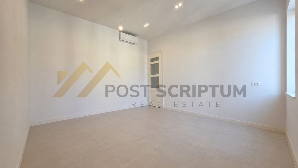 Commercial Property&comma; 34 m2&comma; For Rent&comma; Split - Grad