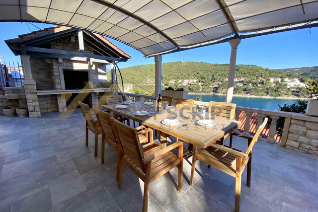 House, 85 m2, For Rent, Pučišća