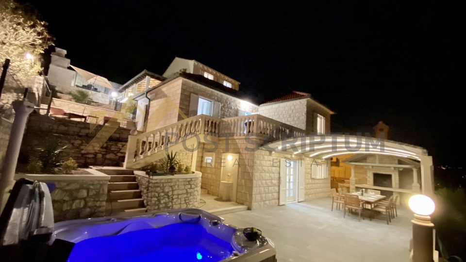 House, 85 m2, For Rent, Pučišća