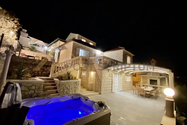 House, 85 m2, For Rent, Pučišća