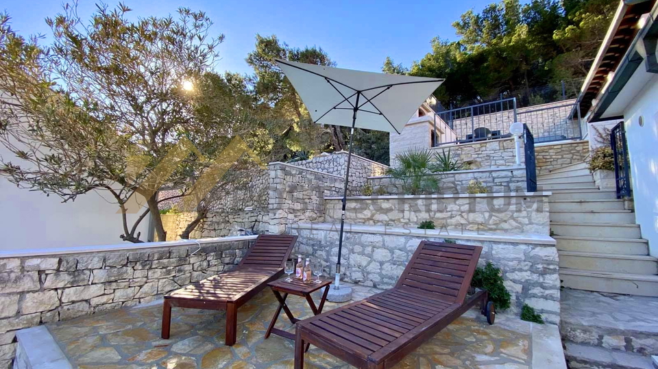 House, 85 m2, For Rent, Pučišća