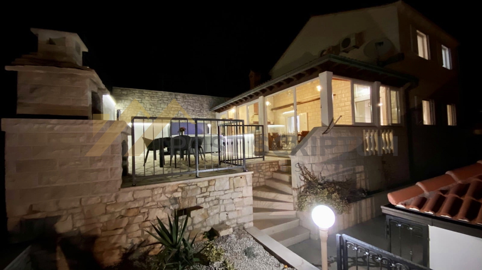 House, 85 m2, For Rent, Pučišća