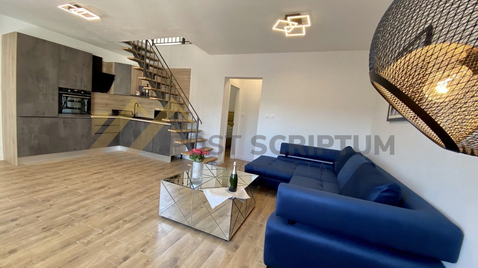 House, 85 m2, For Rent, Pučišća