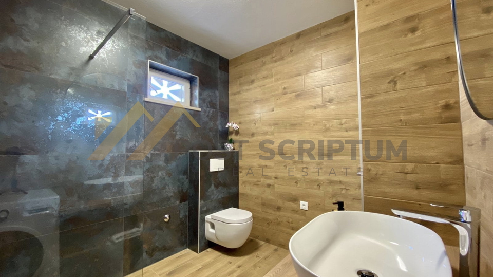 House, 85 m2, For Rent, Pučišća