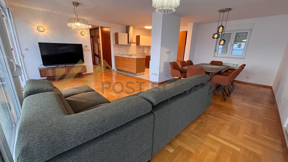 &Zcaron;NjAN&comma; ATRAKTIVAN PENTHOUSE DOSTUPAN DUGORO&Ccaron;NO