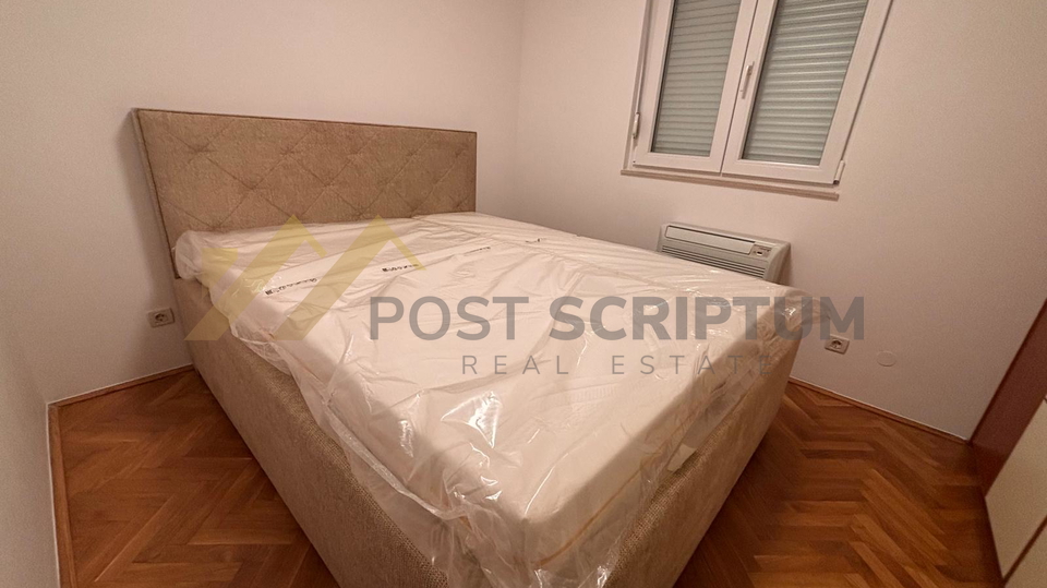 &Zcaron;NjAN&comma; ATRAKTIVAN PENTHOUSE DOSTUPAN DUGORO&Ccaron;NO