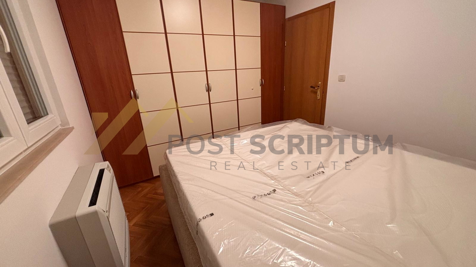 &Zcaron;NjAN&comma; ATRAKTIVAN PENTHOUSE DOSTUPAN DUGORO&Ccaron;NO