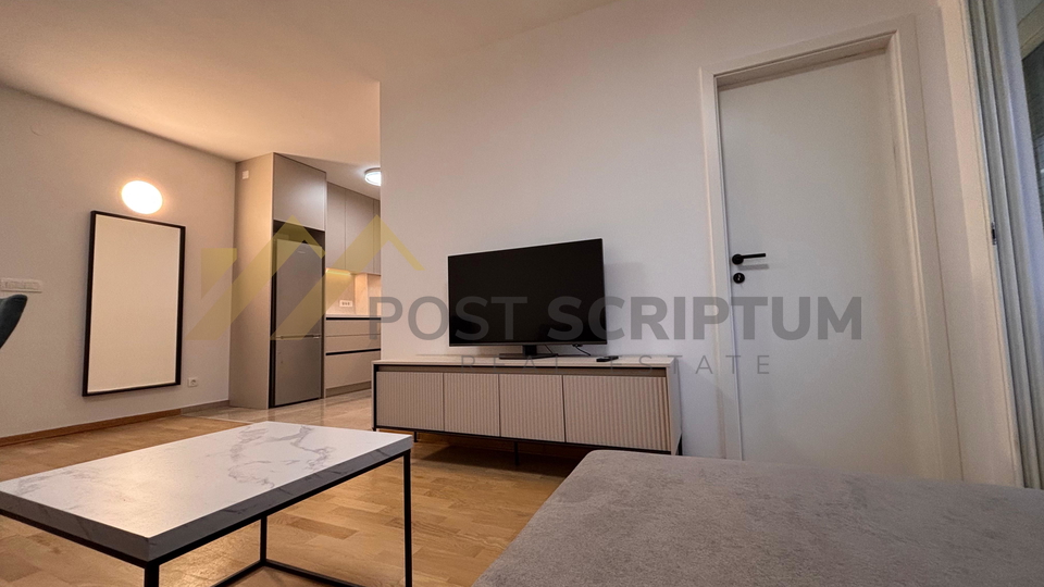 GRAD&comma; NOVOURE&Dstrok;EN JEDNOSOBAN&comma; DUGORO&Ccaron;AN NAJAM