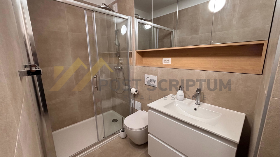 GRAD&comma; NOVOURE&Dstrok;EN JEDNOSOBAN&comma; DUGORO&Ccaron;AN NAJAM