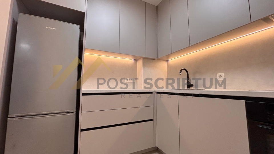 GRAD&comma; NOVOURE&Dstrok;EN JEDNOSOBAN&comma; DUGORO&Ccaron;AN NAJAM