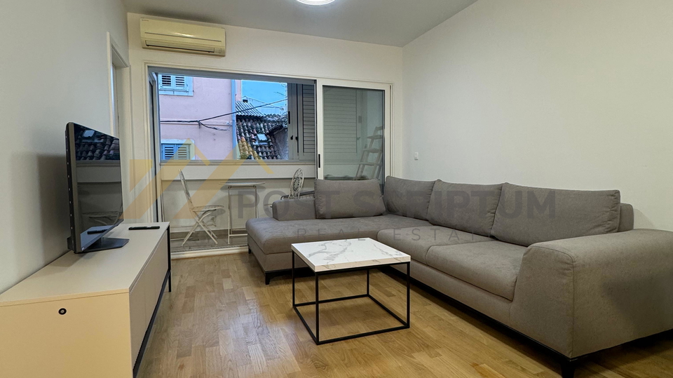 GRAD&comma; NOVOURE&Dstrok;EN JEDNOSOBAN&comma; DUGORO&Ccaron;AN NAJAM