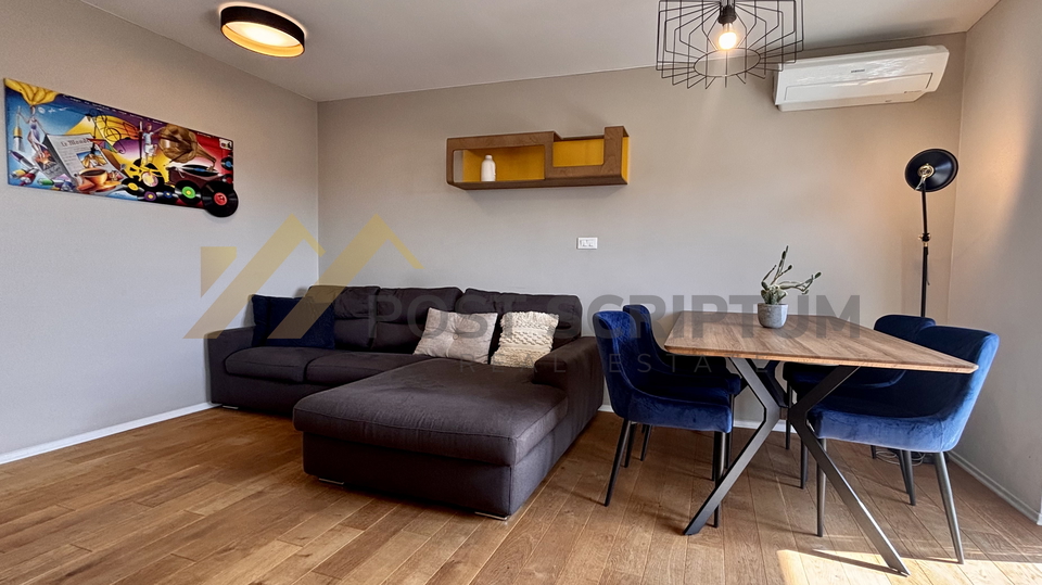 GRAD&comma; DUGORO&Ccaron;AN NAJAM&comma; CIJENA S UKLJU&Ccaron;ENIM RE&Zcaron;IJAMA