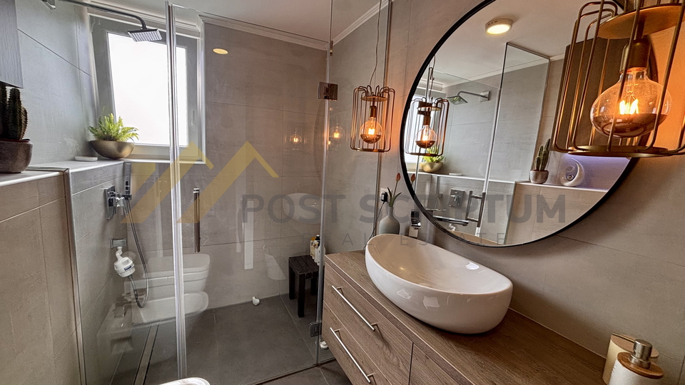 GRAD&comma; DUGORO&Ccaron;AN NAJAM&comma; CIJENA S UKLJU&Ccaron;ENIM RE&Zcaron;IJAMA