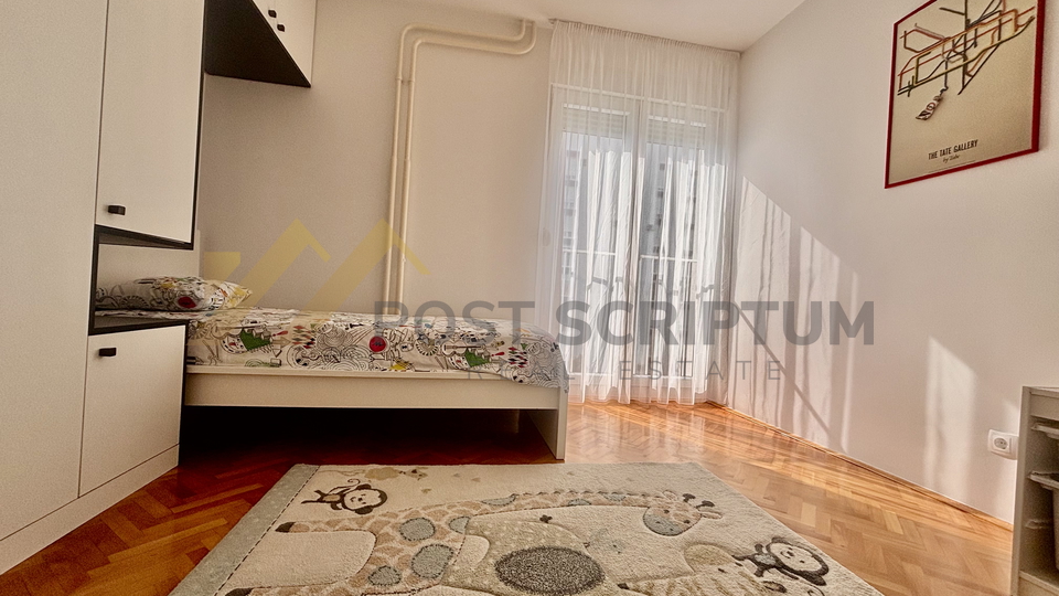 BLATINE&comma; PREDIVAN DVOSOBAN STAN&comma; DUGORO&Ccaron;AN NAJAM