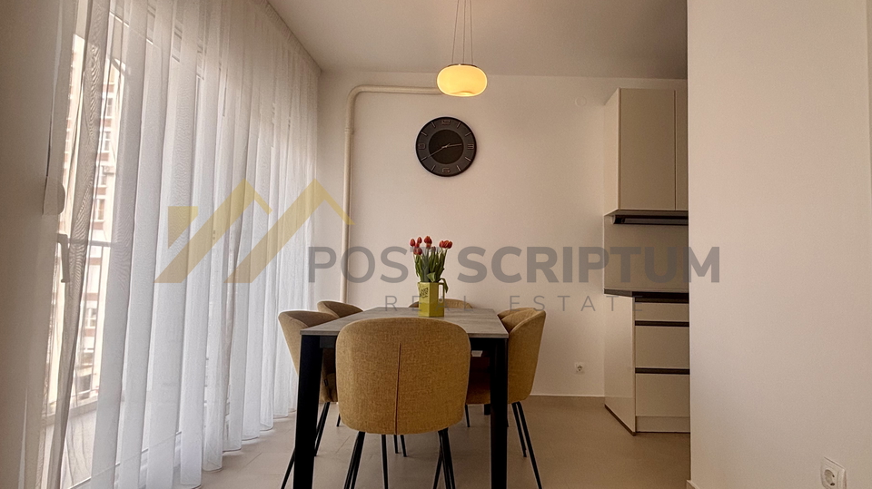 BLATINE&comma; PREDIVAN DVOSOBAN STAN&comma; DUGORO&Ccaron;AN NAJAM