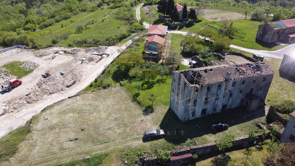 Kamena kuća sa panoramskim pogledom