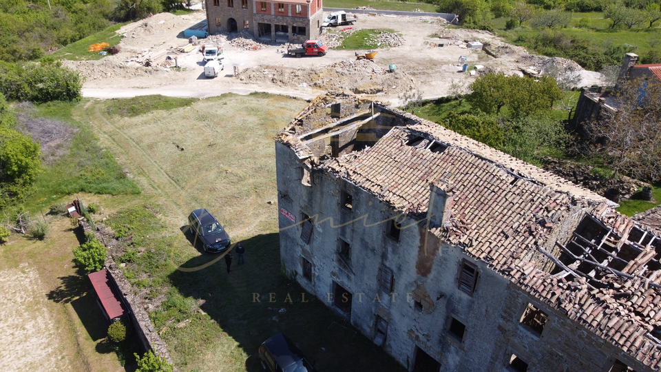 Kamena kuća sa panoramskim pogledom