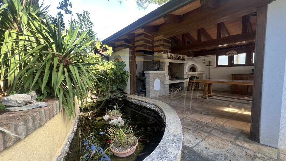 House, 400 m2, For Sale, Umag