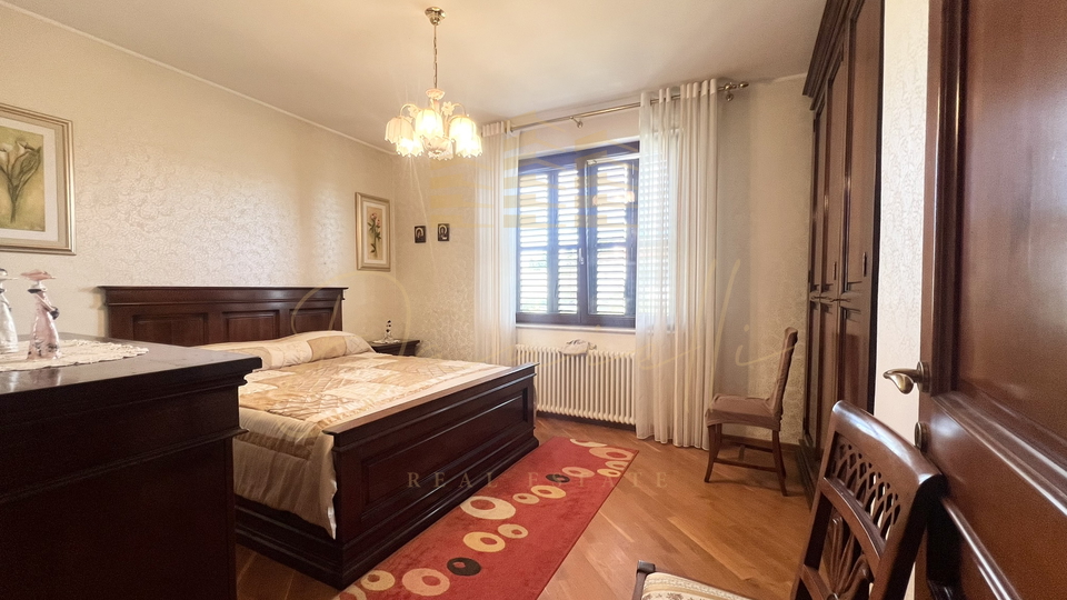 House, 400 m2, For Sale, Umag