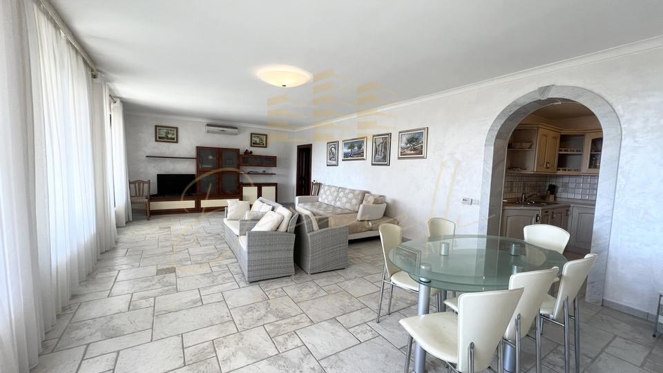 House, 400 m2, For Sale, Umag
