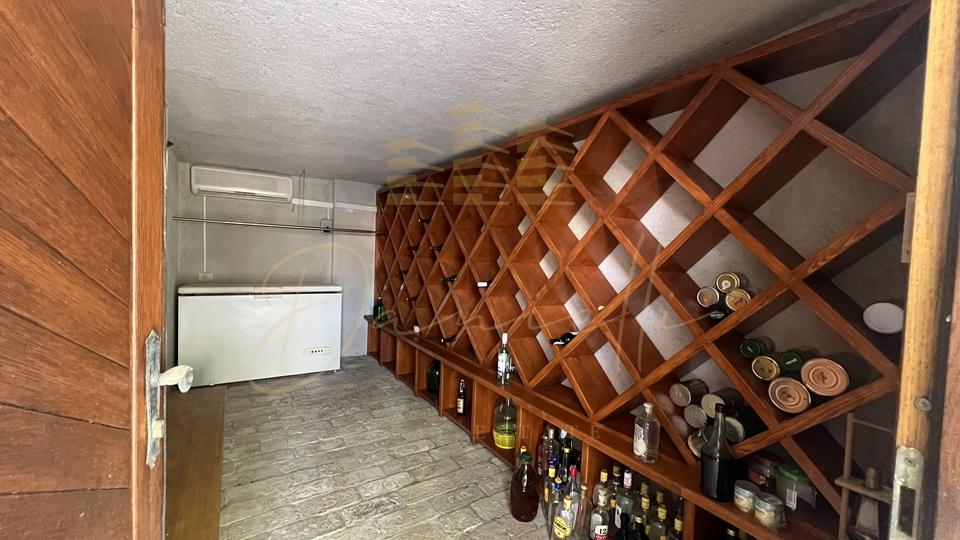 House, 400 m2, For Sale, Umag