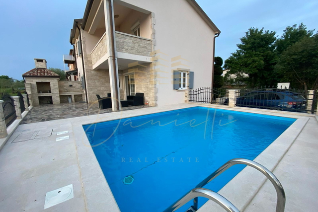 Casa, 150 m2, Vendita, Umag - Lovrečica
