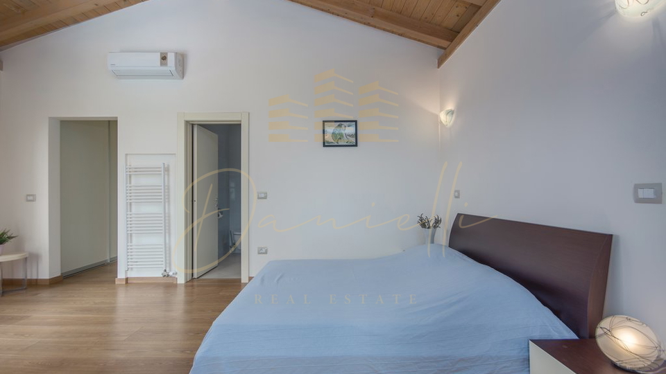 Casa, 230 m2, Vendita, Novigrad