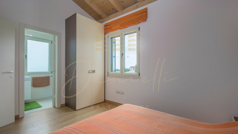 Casa, 230 m2, Vendita, Novigrad