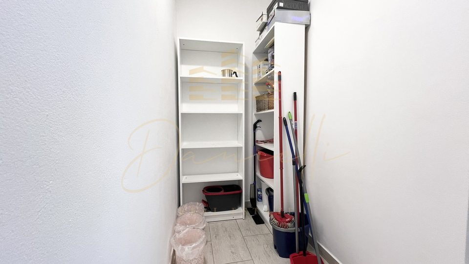 Apartment, 120 m2, For Sale, Novigrad