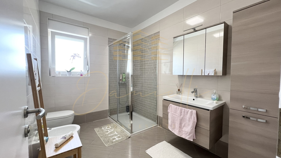 Apartment, 120 m2, For Sale, Novigrad