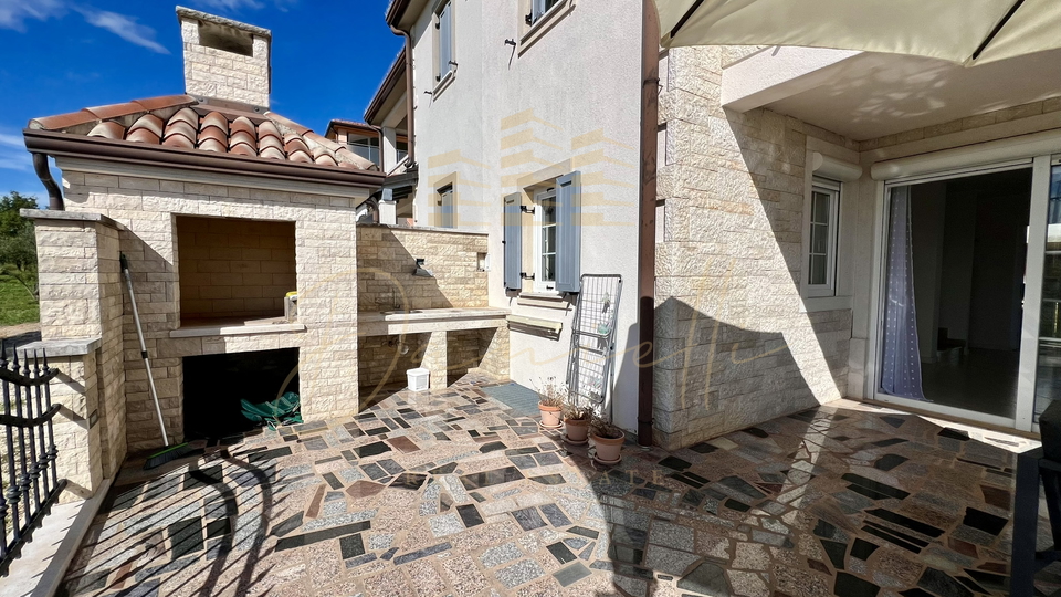 Ku&cacute;a&comma; 150 m2&comma; Prodaja&comma; Umag - Lovre&ccaron;ica