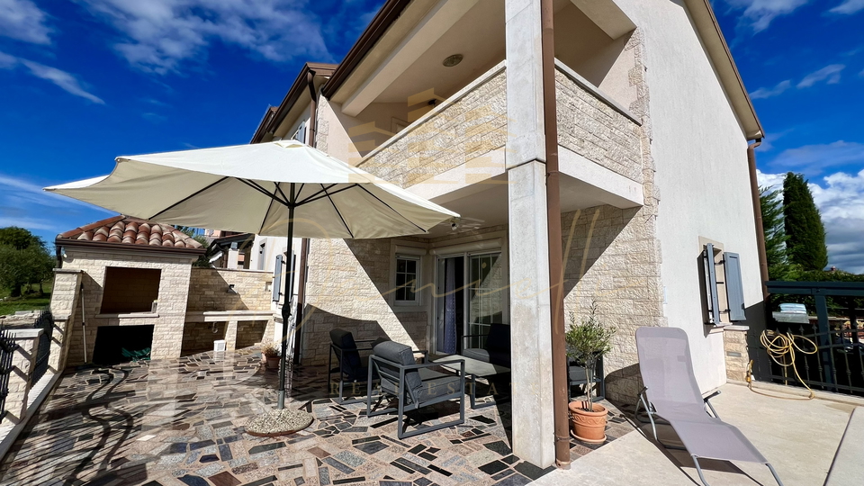 Ku&cacute;a&comma; 150 m2&comma; Prodaja&comma; Umag - Lovre&ccaron;ica