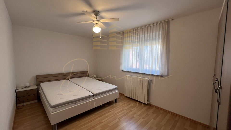 Kuća sa 4 apartmana