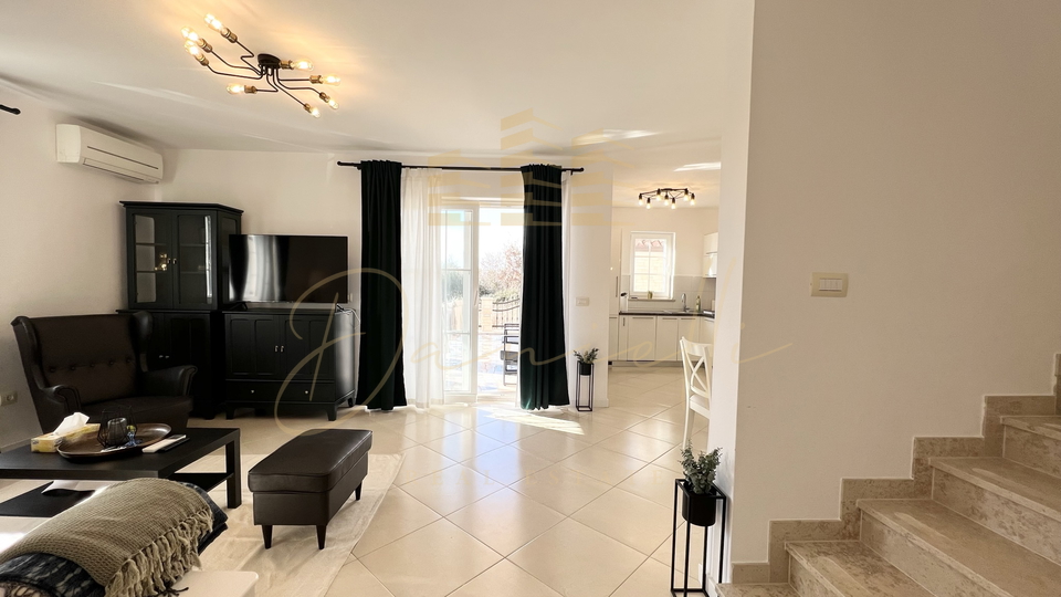 Casa&comma; 150 m2&comma; Vendita&comma; Umag - Lovre&ccaron;ica