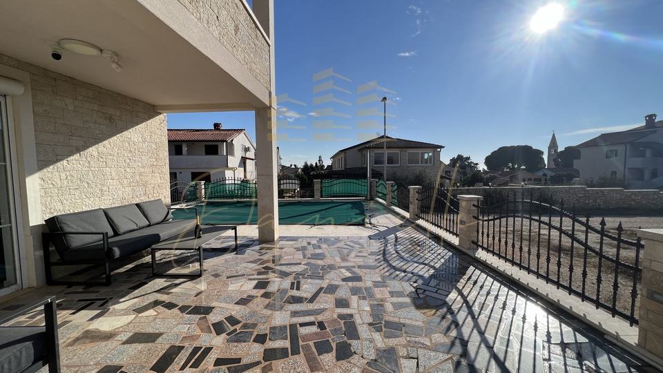 Casa&comma; 150 m2&comma; Vendita&comma; Umag - Lovre&ccaron;ica