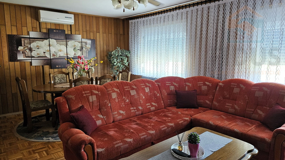 House, 210 m2, For Sale, Osijek - Josipovac