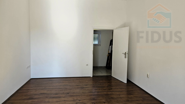 Uffici, 28 m2, Vendita, Osijek - Gornji grad