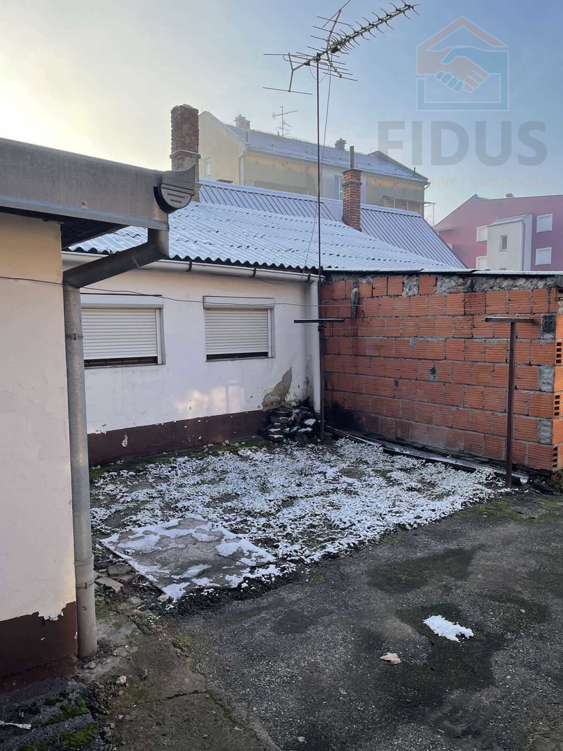 Poslovno - stambena zgrada - Vinkovci