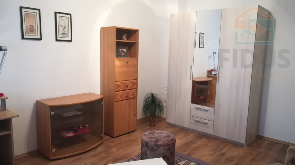 Appartamento&comma; 69 m2&comma; Affitto&comma; Osijek - Novi grad
