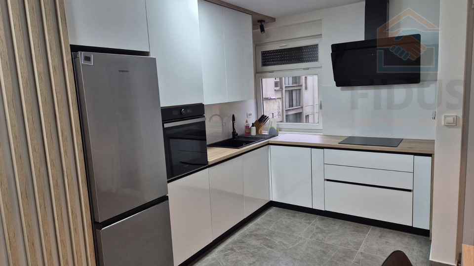 Apartment&comma; 54 m2&comma; For Rent&comma; Osijek - Gornji grad