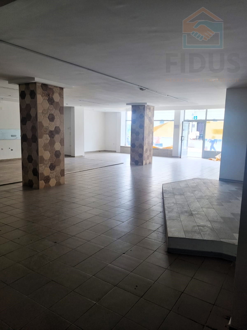 Poslovni prostor - Slavonski Brod (korzo)