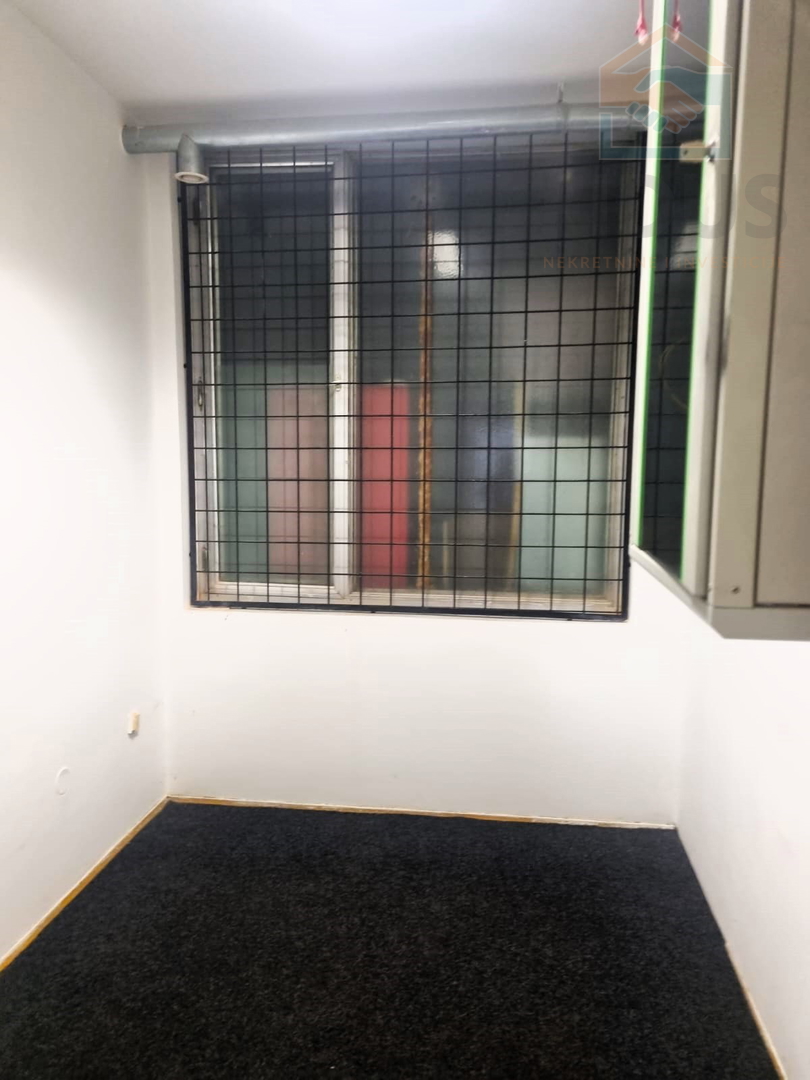 Poslovni prostor - Slavonski Brod (korzo)