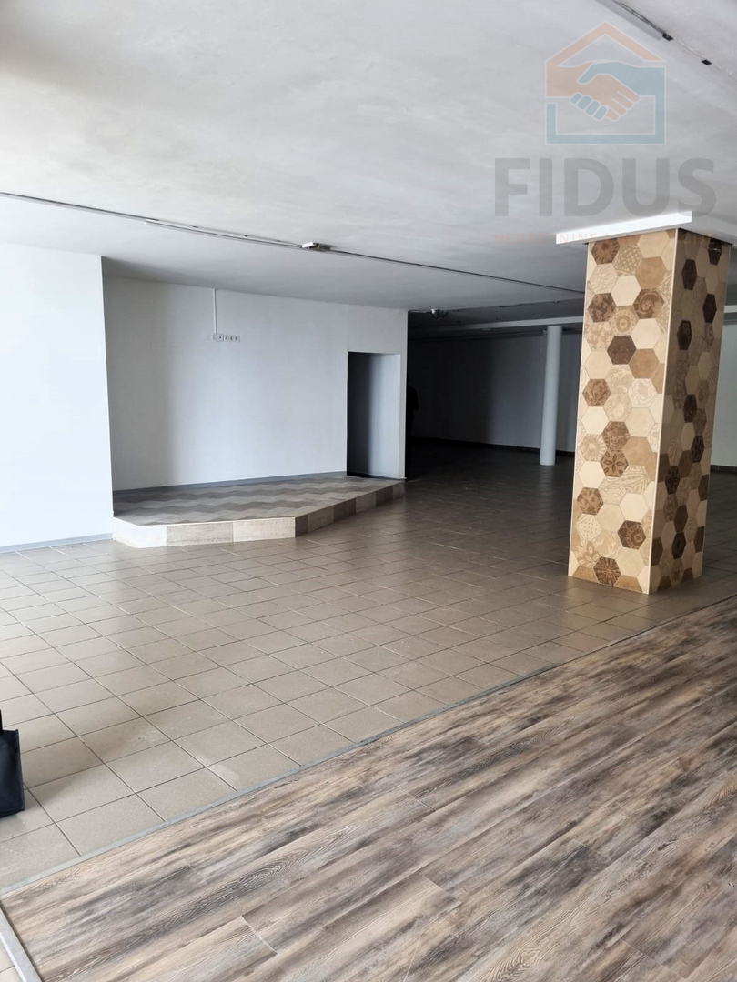 Poslovni prostor - Slavonski Brod (korzo)