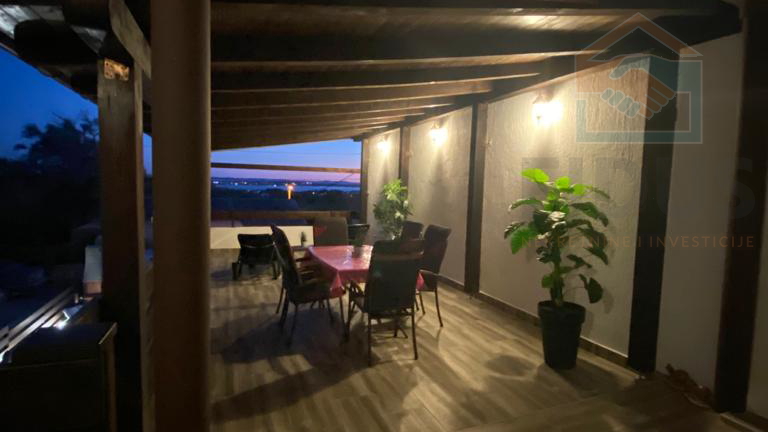 Casa, 136 m2, Vendita, Vrsi