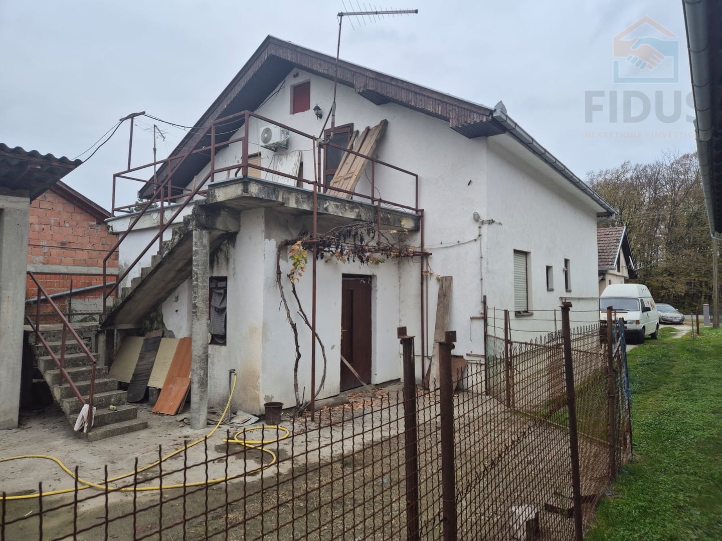 Stambeno-poslovna kuća - Bizovac