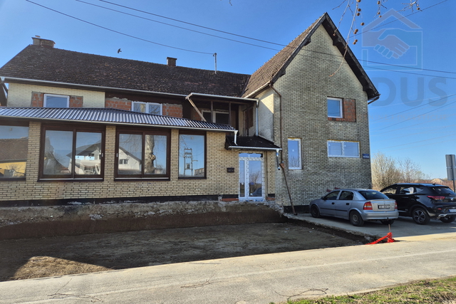 Četverosoban stan - Livana - 1.450,00 EUR-a/m2