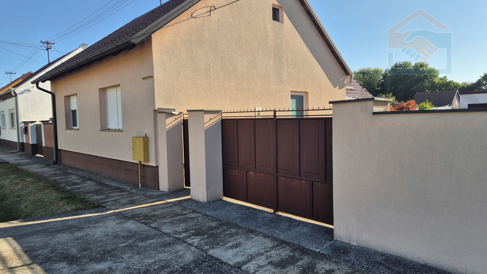 House&comma; 120 m2&comma; For Sale&comma; &Ccaron;epin