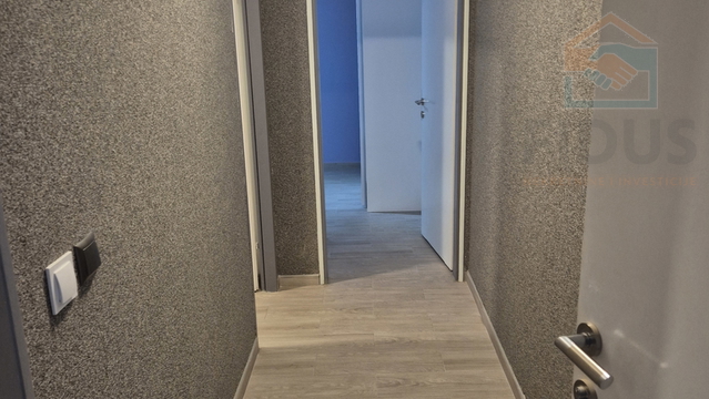 Appartamento, 40 m2, Vendita, Osijek - Jug II
